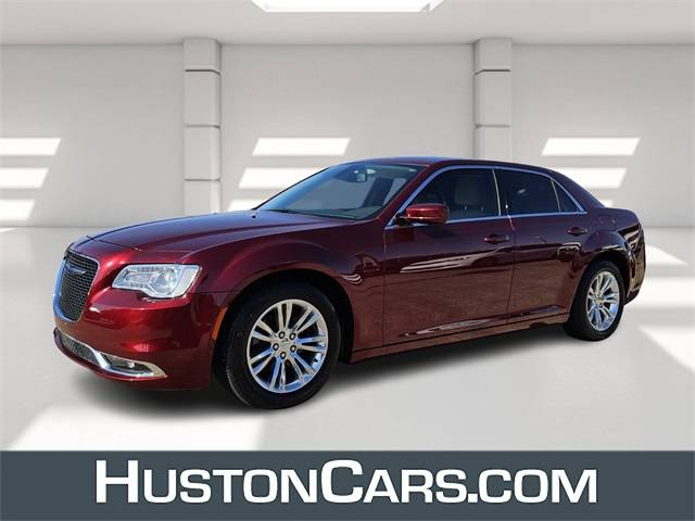 2018 Chrysler 300 Touring L — Sedan — 13,085 mi — Avon Park, FL