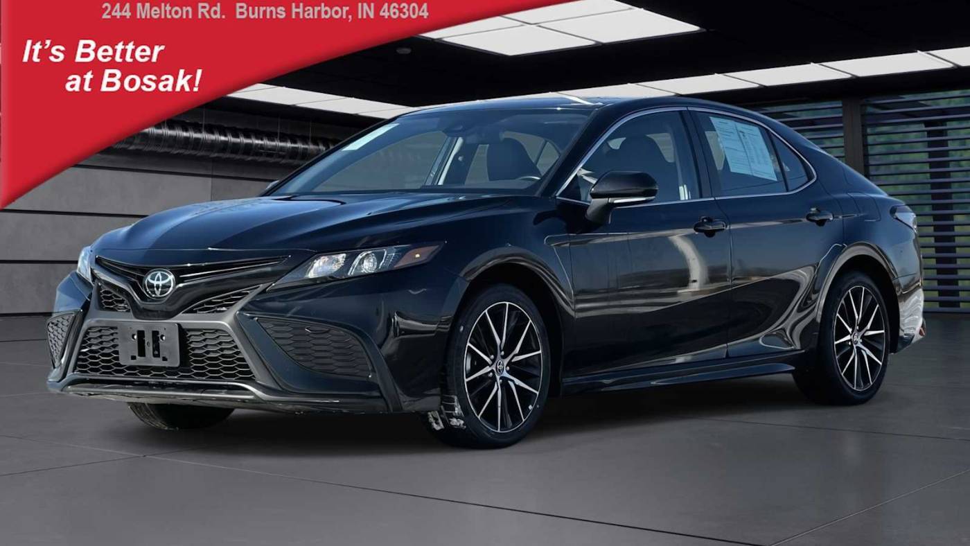 2023 Toyota Camry SE — Sedan — 36,790 mi — Burns Harbor, IN