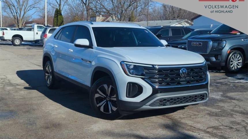 2024 Volkswagen Atlas Cross Sport SE — SUV — 10,919 mi — Highland, IN