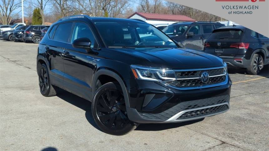 2024 Volkswagen Taos SEL — SUV — 11,889 mi — Highland, IN