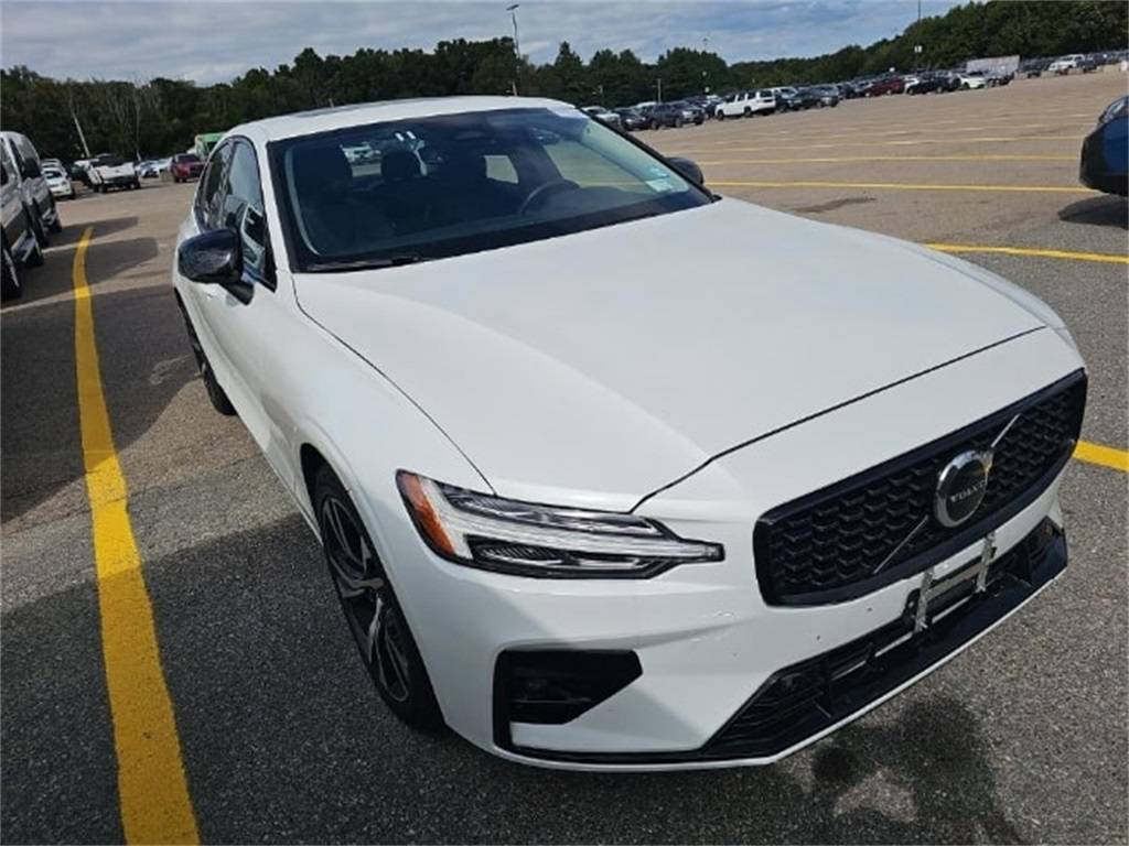 2024 Volvo S60 Core — Sedan — 27,646 mi — Marlow Heights, MD