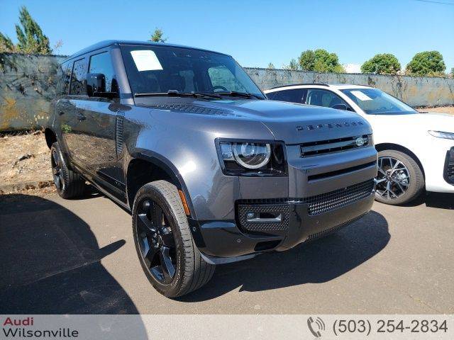 2025 Land Rover Defender V8