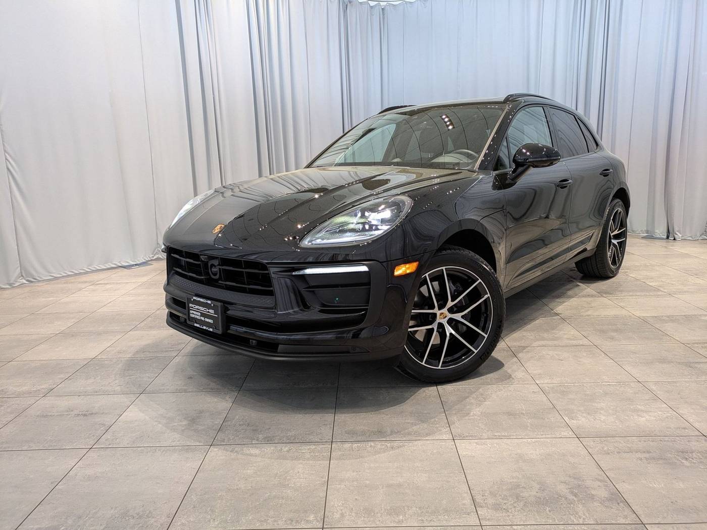 2025 Porsche Macan Standard — SUV — 5,346 mi — Bellevue, WA