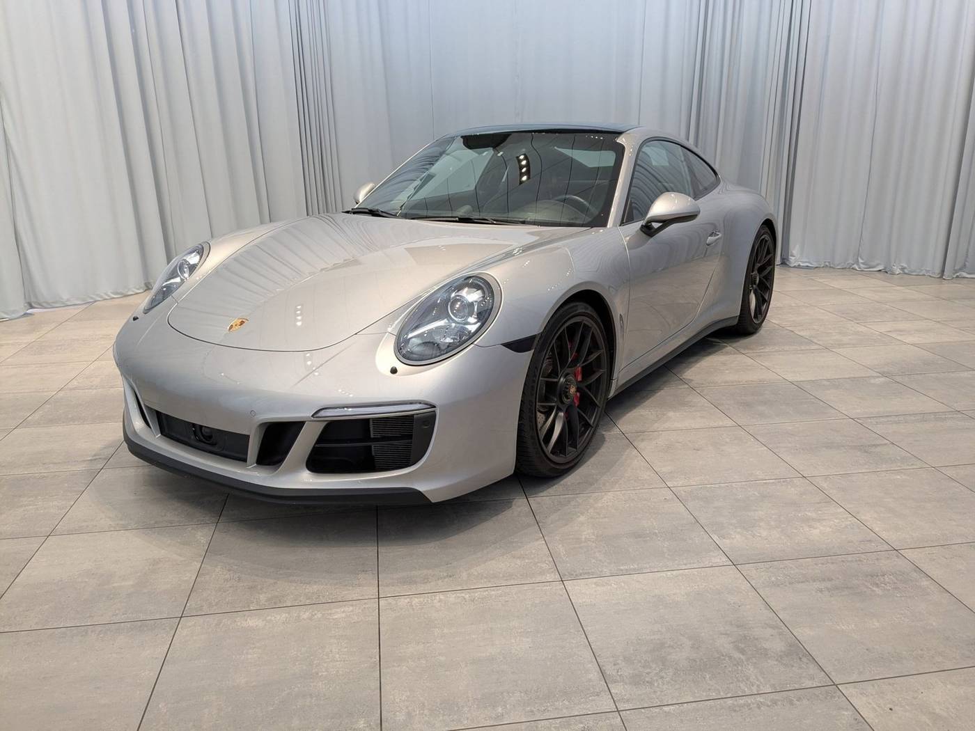 2018 Porsche 911 Carrera GTS — Coupe — 10,931 mi — Bellevue, WA