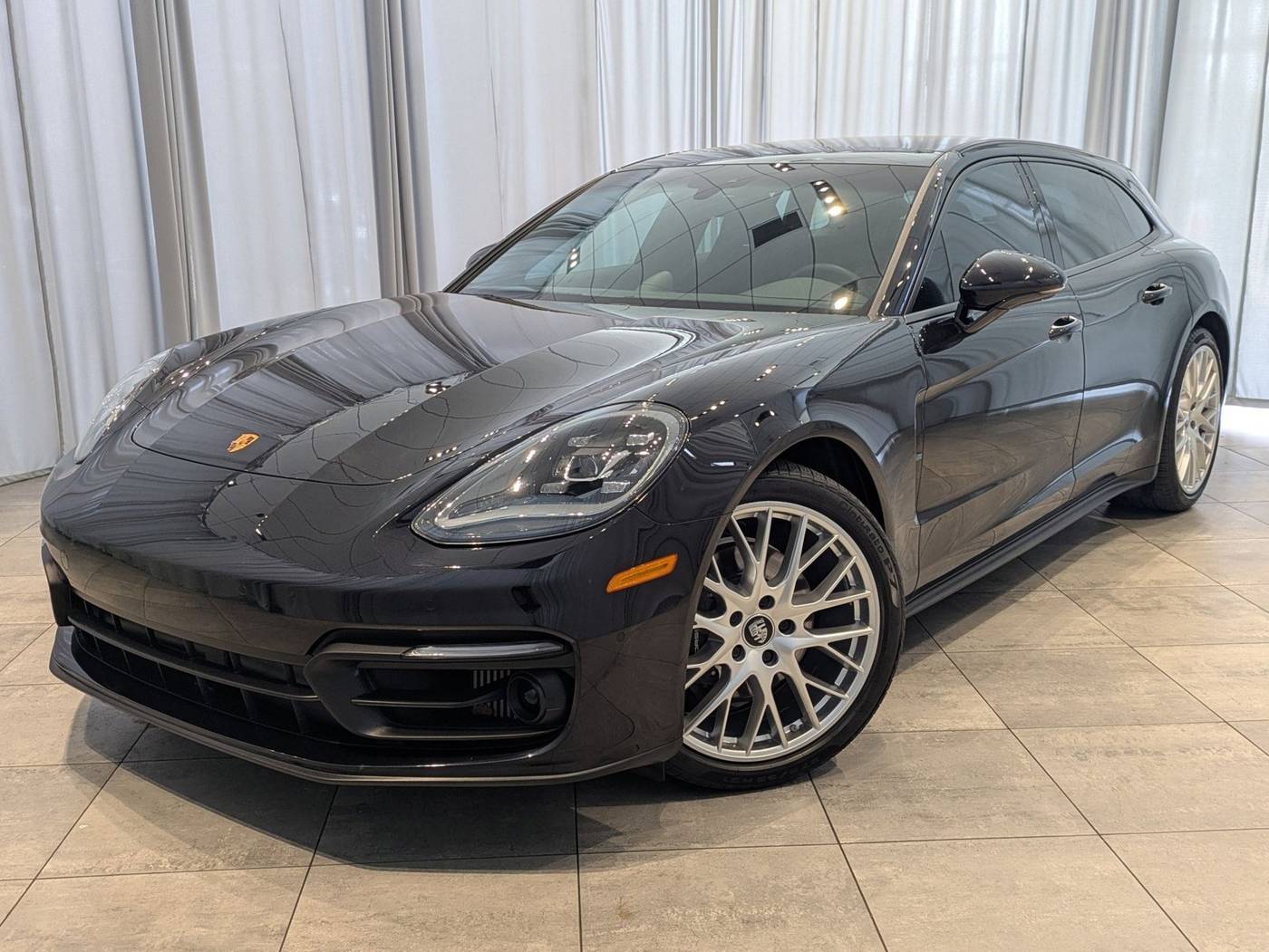 2023 Porsche Panamera 4 — Wagon — 17,912 mi — Bellevue, WA