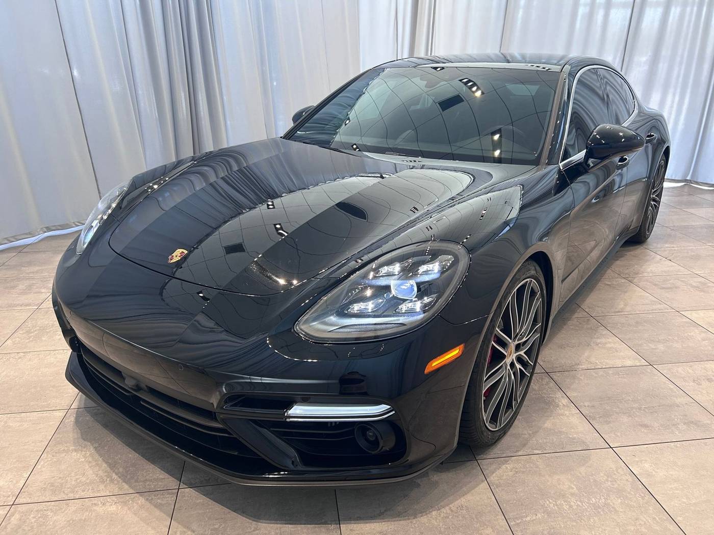 2018 Porsche Panamera Turbo — Hatchback — 23,637 mi — Bellevue, WA