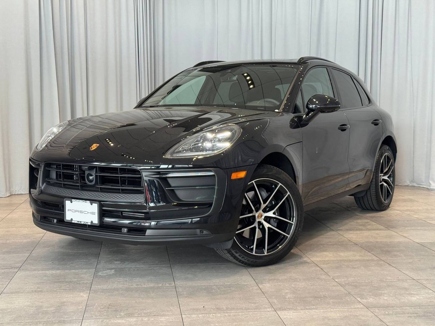 2024 Porsche Macan Standard — SUV — 5,144 mi — Bellevue, WA
