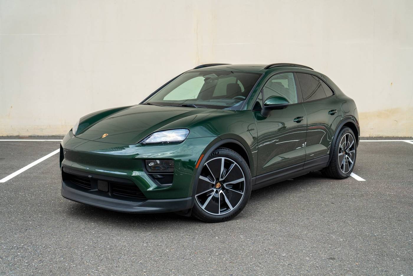 2025 Porsche Macan Electric 4 — SUV — 5,092 mi — Bellevue, WA