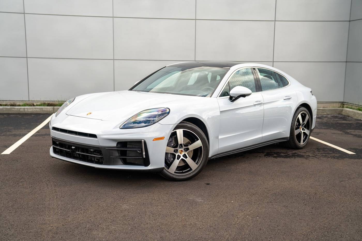 2025 Porsche Panamera 4 — Hatchback — 7,379 mi — Bellevue, WA