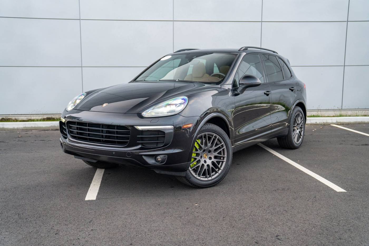 2018 Porsche Cayenne S E-Hybrid Platinum Edition