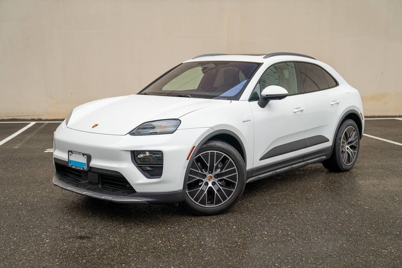 2025 Porsche Macan Electric Macan Electric — SUV — 6,265 mi — Bellevue, WA