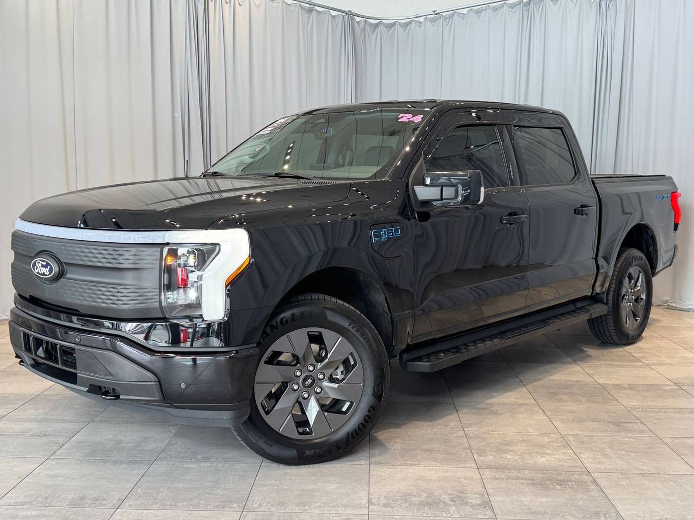 2024 Ford F-150 Lightning Flash — Pickup Truck — 10,269 mi — Bellevue, WA