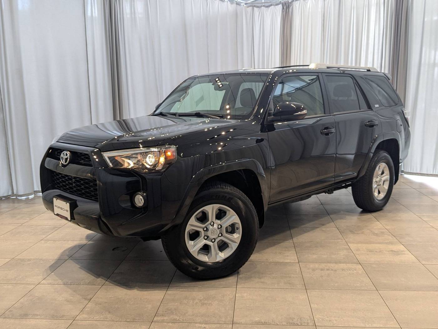 2018 Toyota 4Runner SR5 Premium — SUV — 27,001 mi — Bellevue, WA