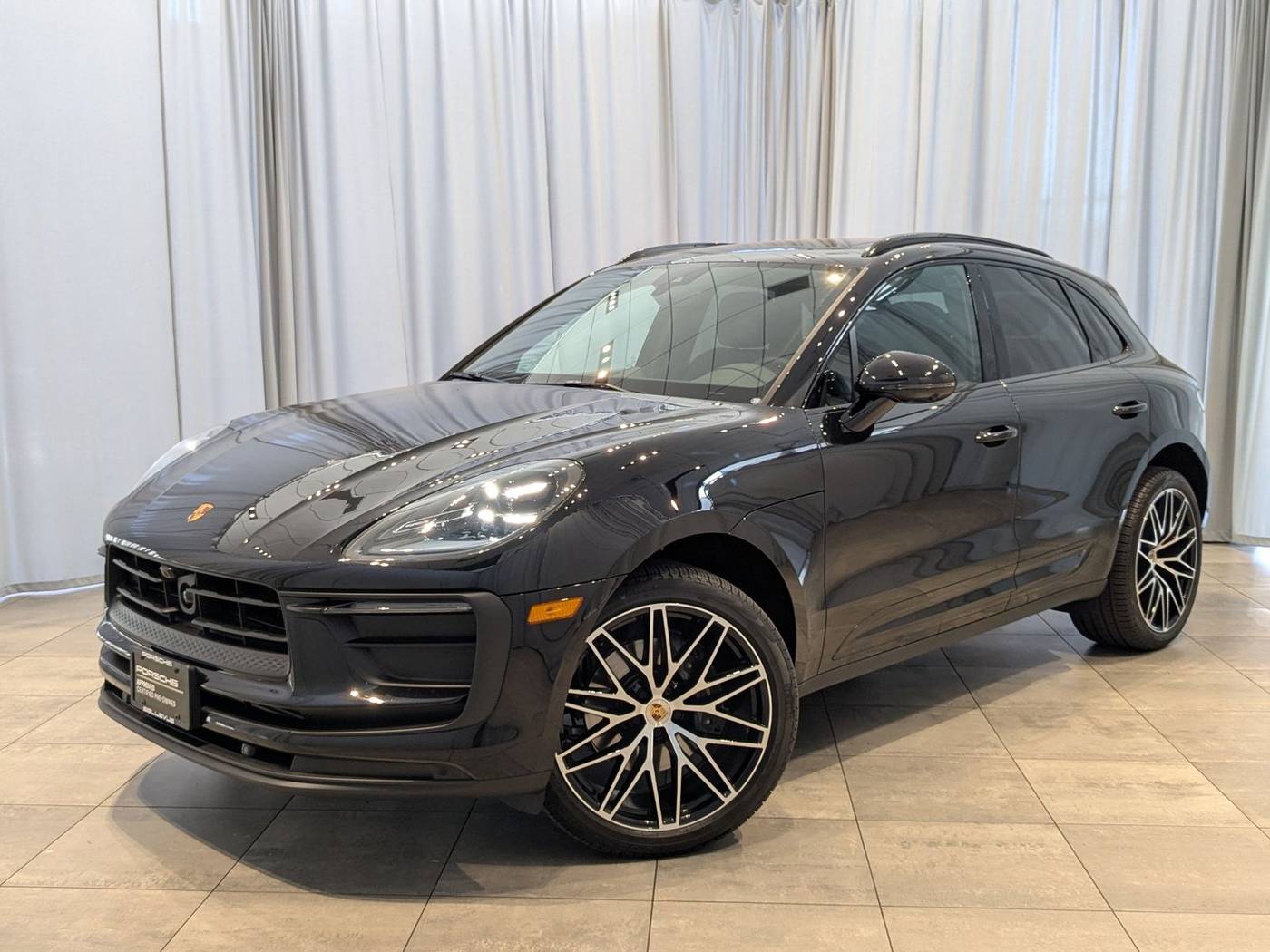 2024 Porsche Macan Standard — SUV — 4,950 mi — Bellevue, WA