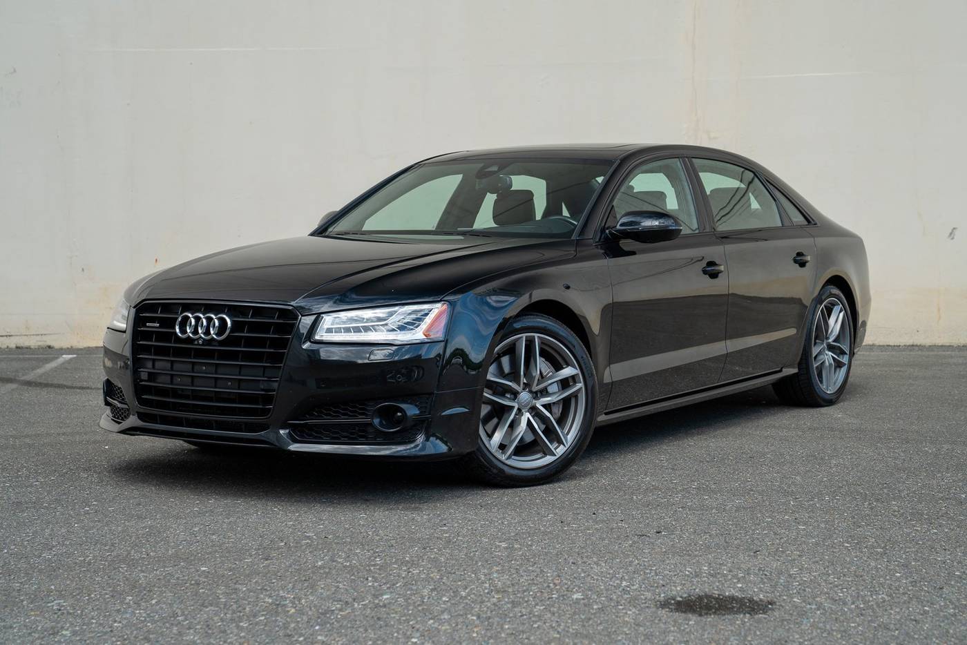 2017 Audi A8 4.0T — Sedan — 69,060 mi — Bellevue, WA