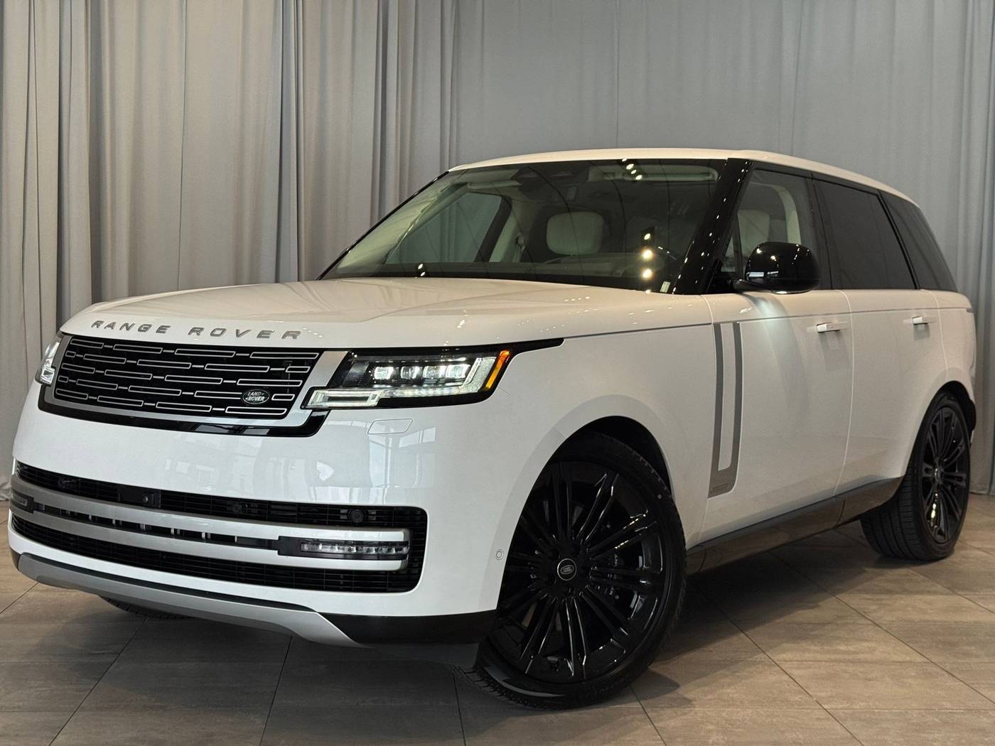 2024 Land Rover Range Rover Autobiography — SUV — 8,696 mi — Bellevue, WA