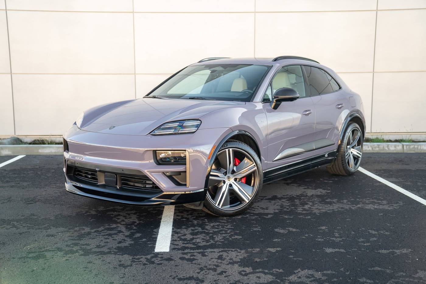 2024 Porsche Macan Electric Turbo Electric — SUV — 512 mi — Bellevue, WA