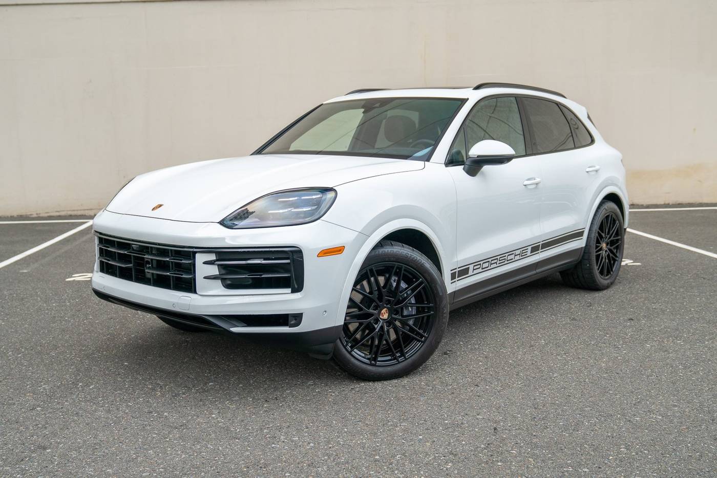 2025 Porsche Cayenne Cayenne — SUV — 7,095 mi — Bellevue, WA