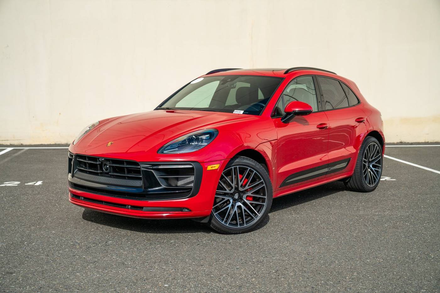 2025 Porsche Macan S — SUV — 935 mi — Bellevue, WA