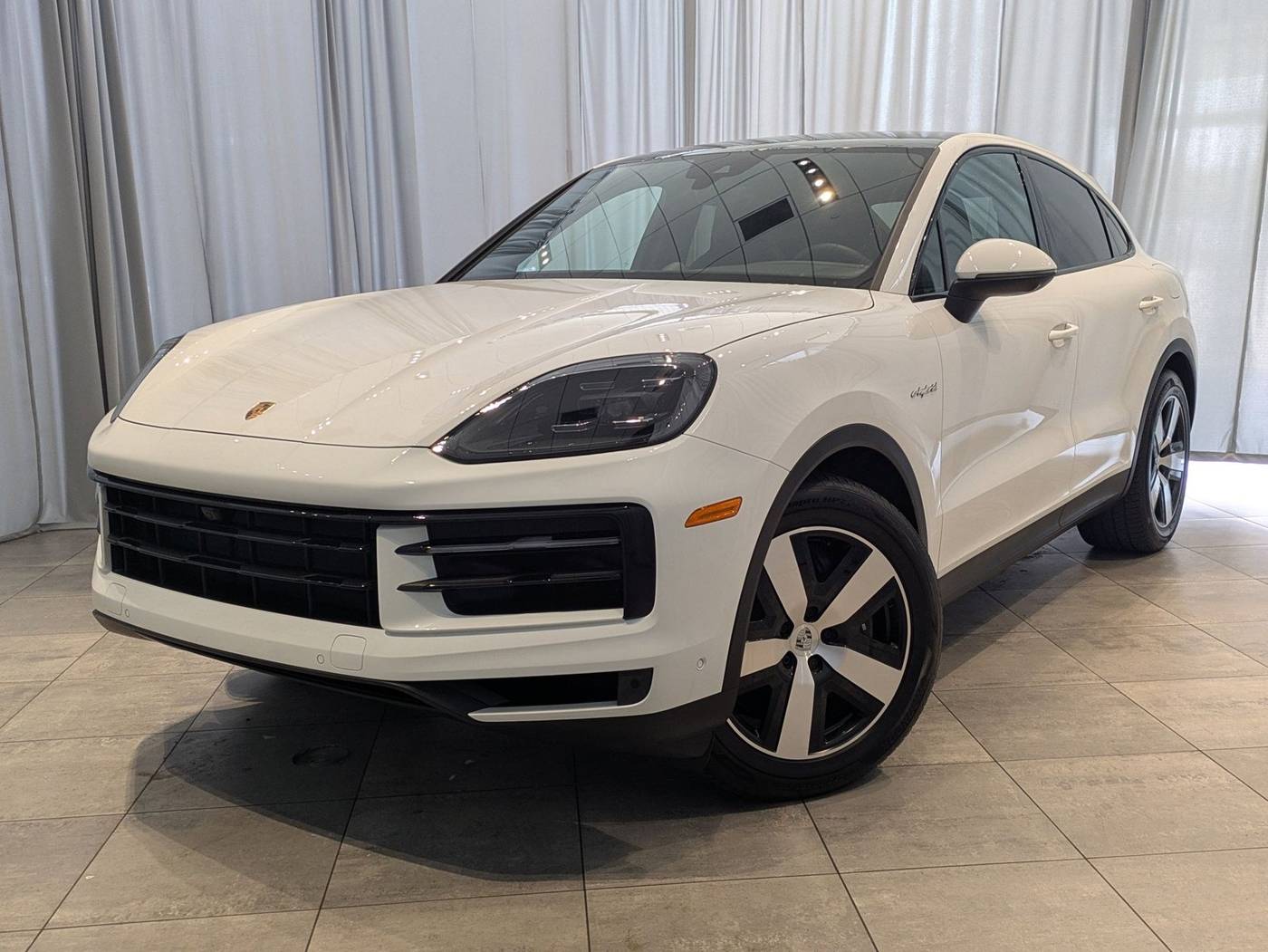 2025 Porsche Cayenne E-Hybrid — SUV — 8,851 mi — Bellevue, WA