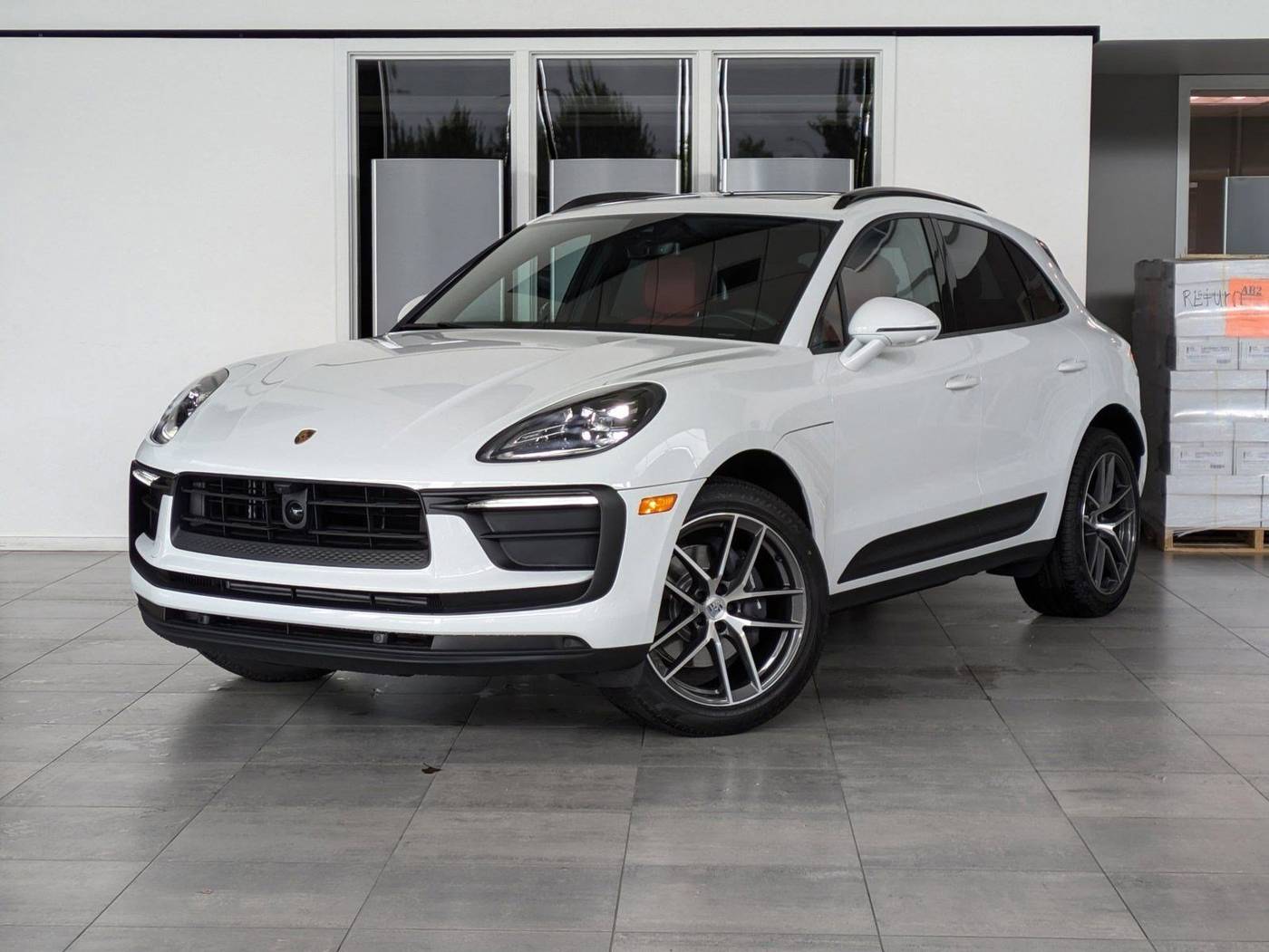 2024 Porsche Macan Standard — SUV — 6,950 mi — Bellevue, WA