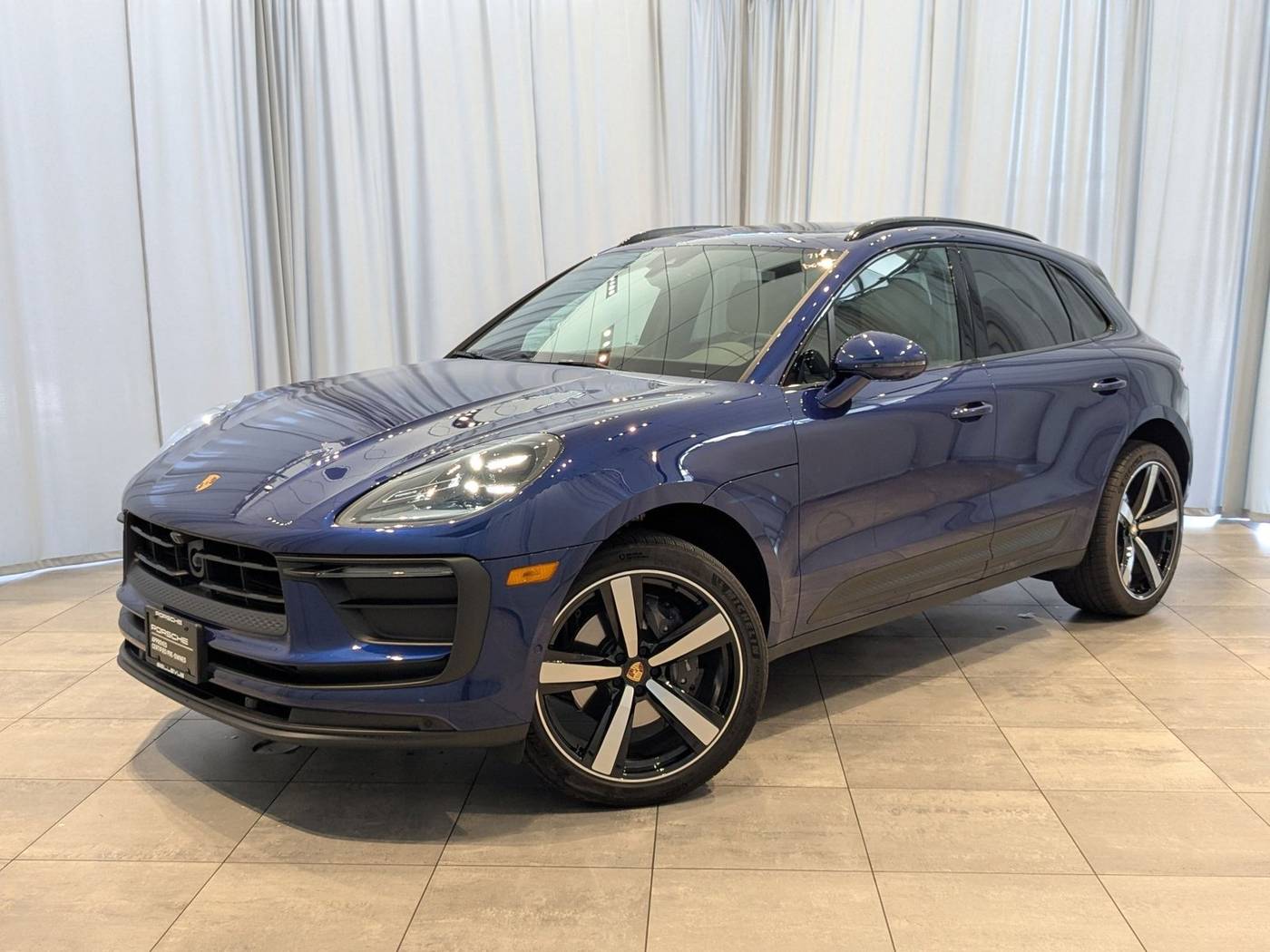 2024 Porsche Macan Standard — SUV — 5,523 mi — Bellevue, WA