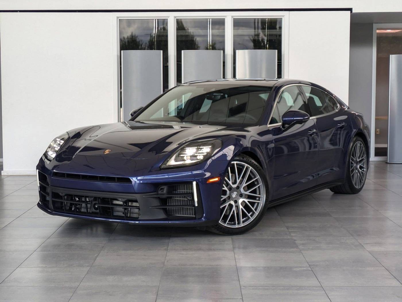 2024 Porsche Panamera 4 — Hatchback — 7,652 mi — Bellevue, WA