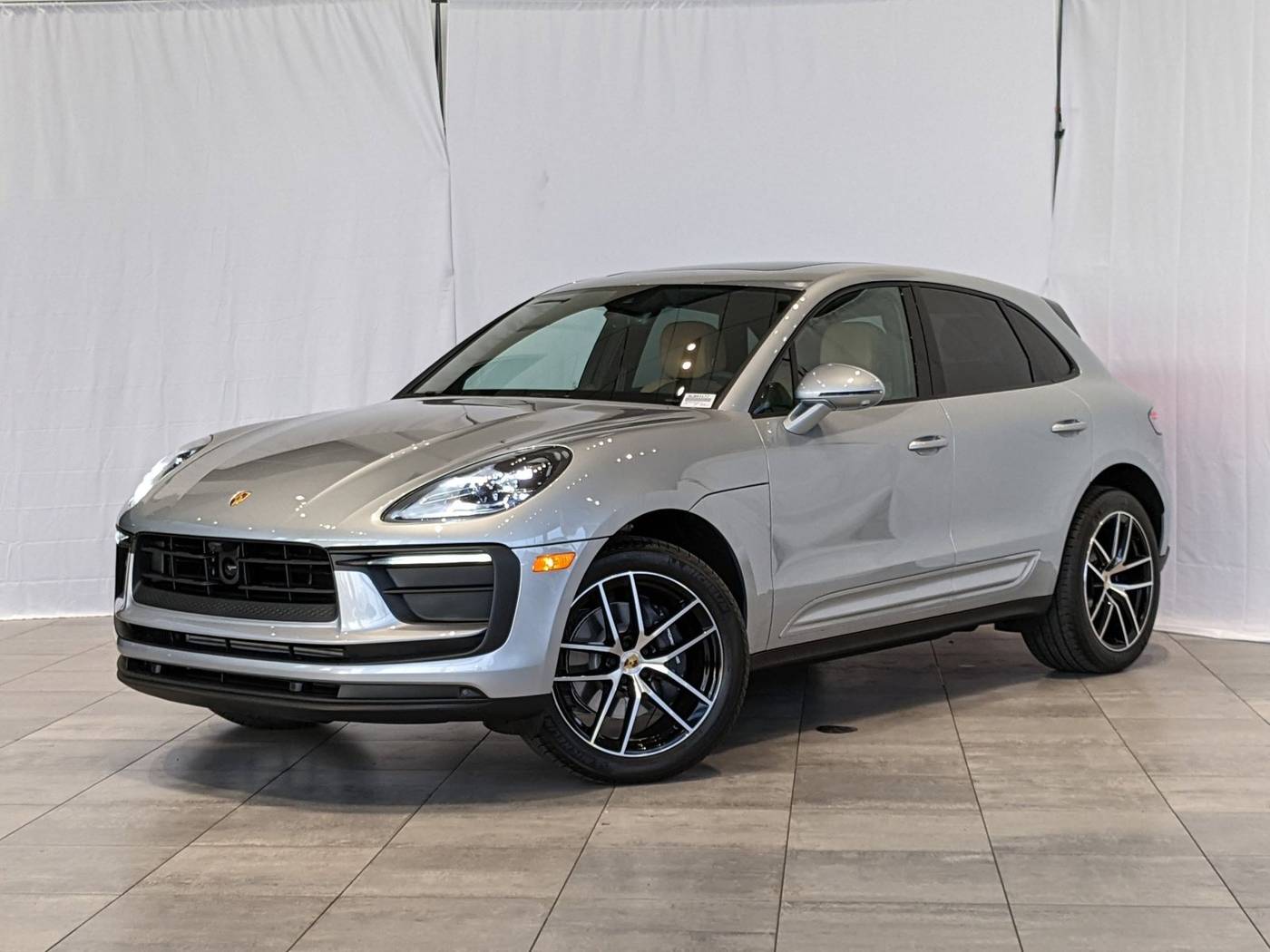 2025 Porsche Macan Macan — SUV — 6,366 mi — Bellevue, WA