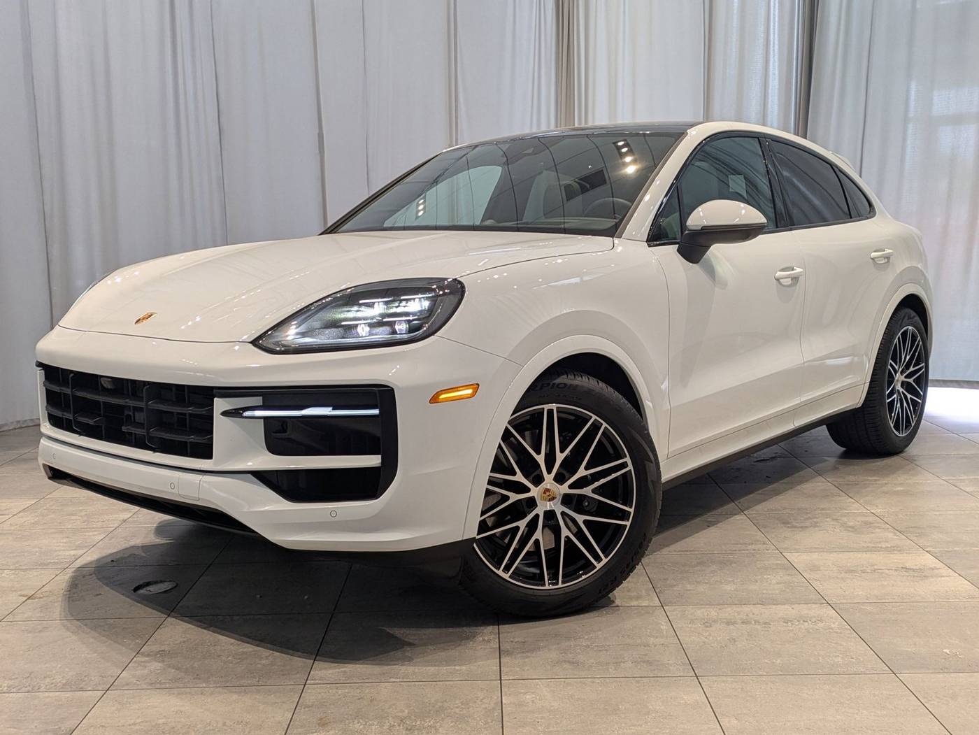 2024 Porsche Cayenne Standard — SUV — 2,355 mi — Bellevue, WA