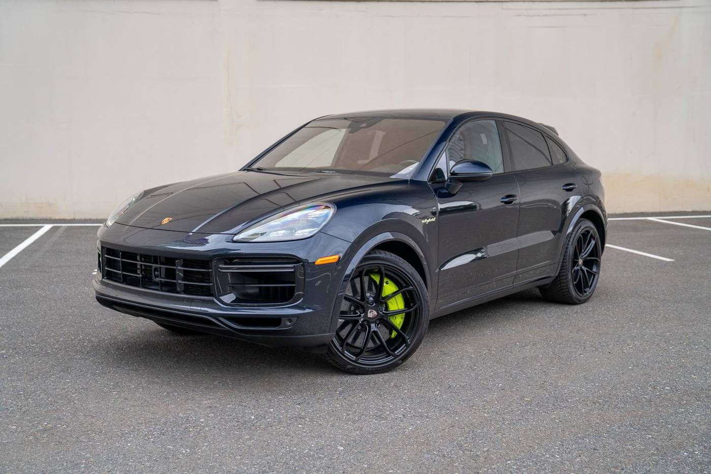 2023 Porsche Cayenne Turbo S E-Hybrid — SUV — 48,980 mi — Bellevue, WA