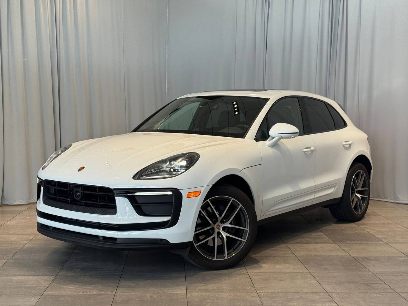 2022 Porsche Macan Standard — SUV — 10,948 mi — Bellevue, WA