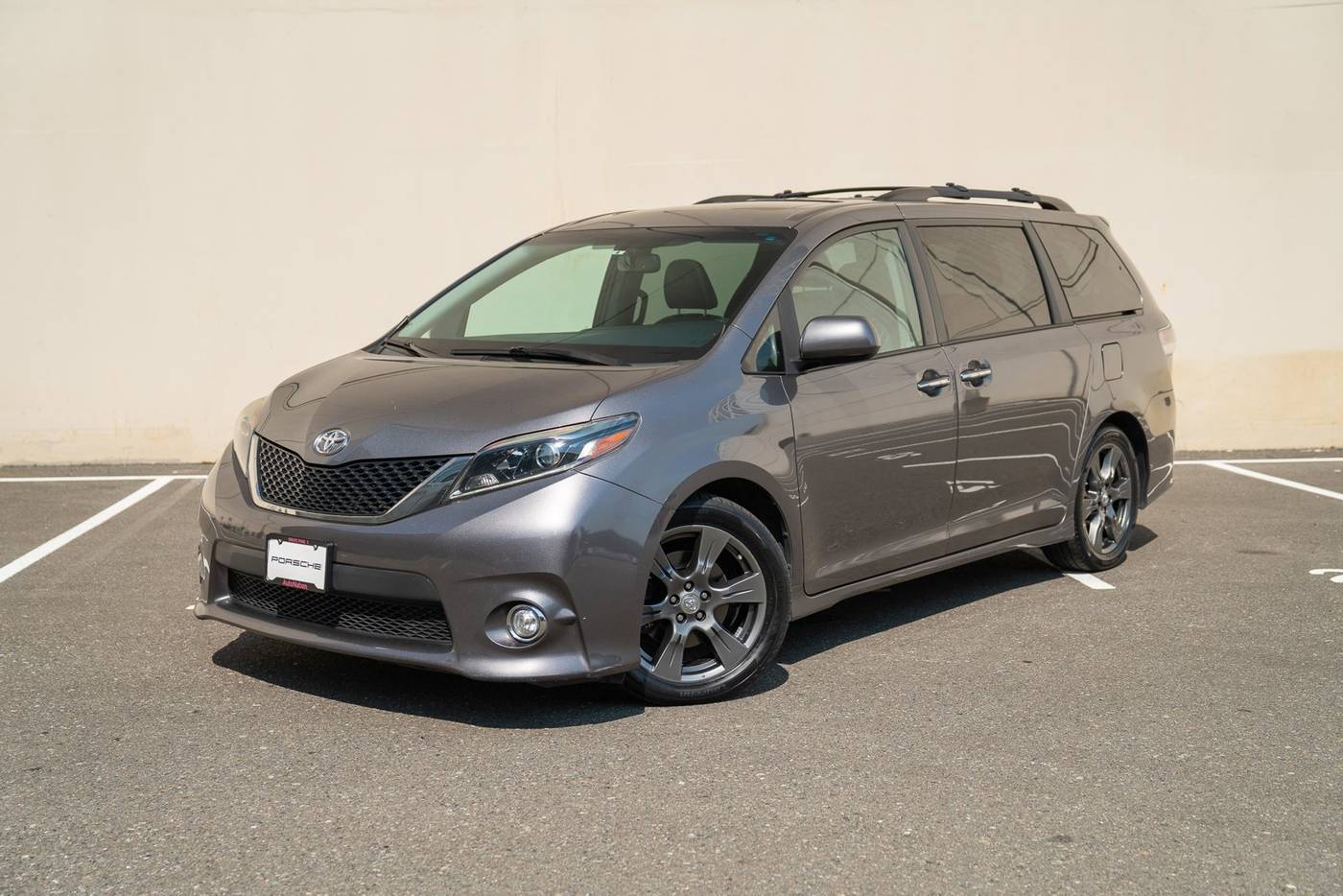 2017 Toyota Sienna SE Premium — Minivan — 87,086 mi — Bellevue, WA