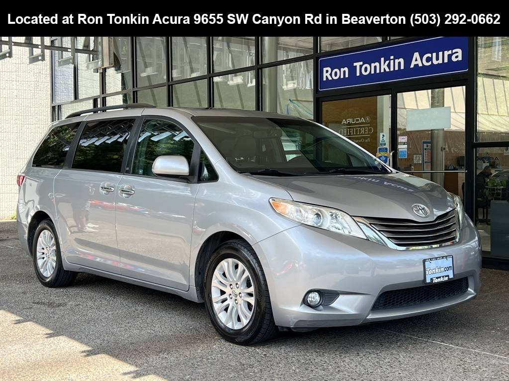 2015 Toyota Sienna L — Minivan — 72,672 mi — Portland, OR