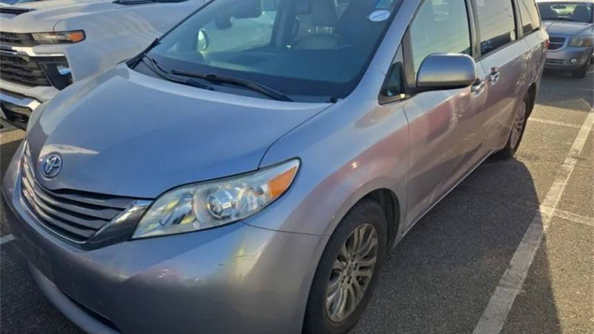 2015 Toyota Sienna L