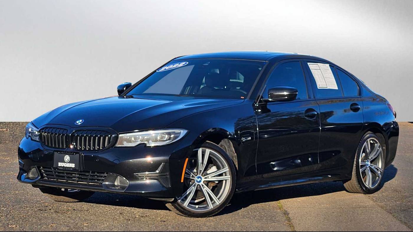 2022 BMW 3 Series 330e — Sedan — 20,977 mi — Eugene, OR