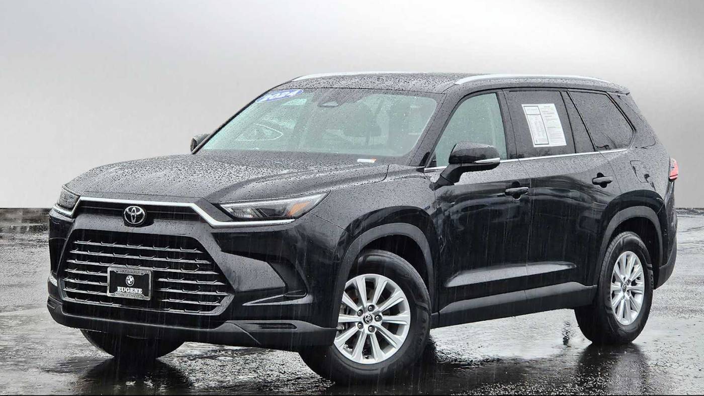 2024 Toyota Grand Highlander XLE — SUV — 23,135 mi — Eugene, OR