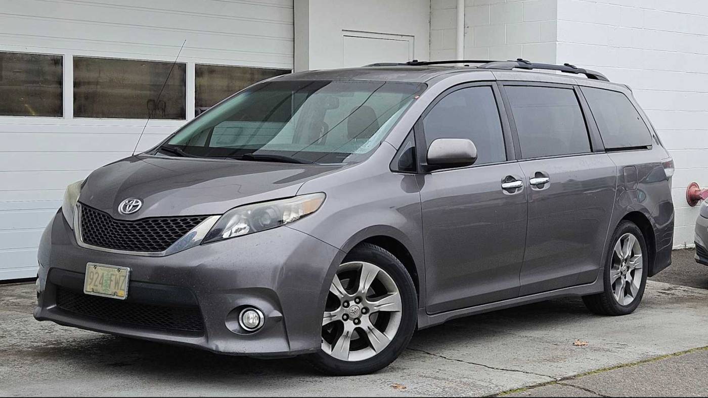 2013 Toyota Sienna SE — Minivan — 198,513 mi — Eugene, OR