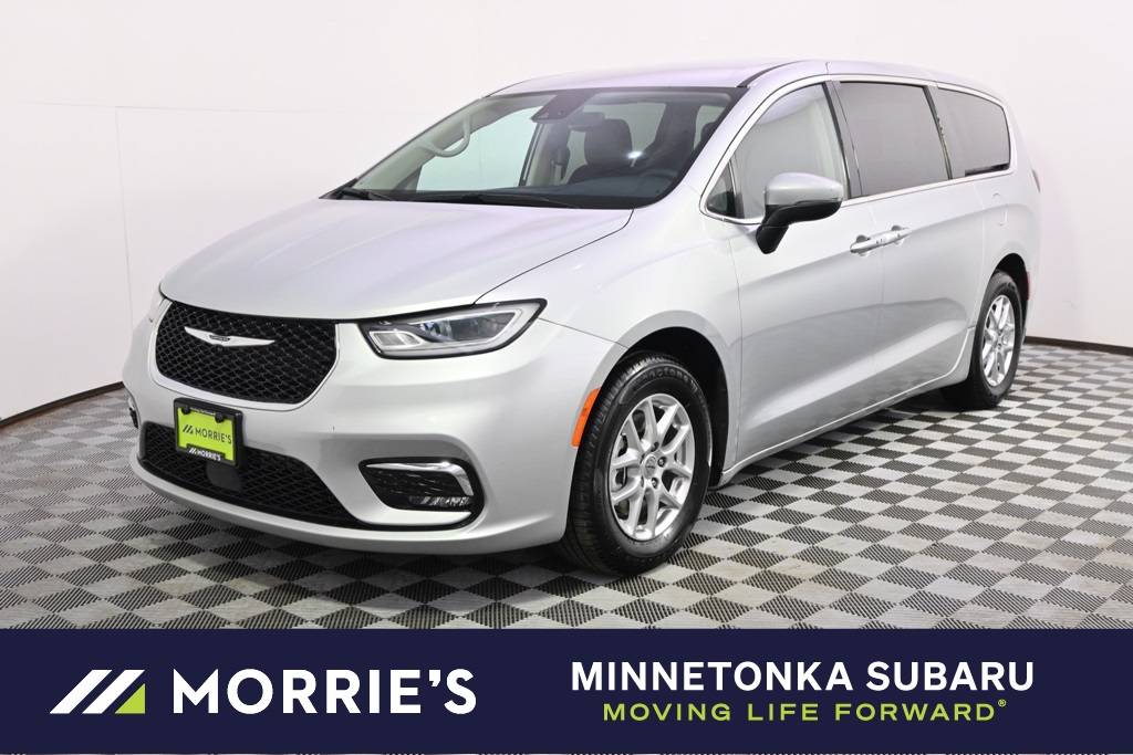 2023 Chrysler Pacifica Touring L — Minivan — 73,995 mi — Minnetonka, MN