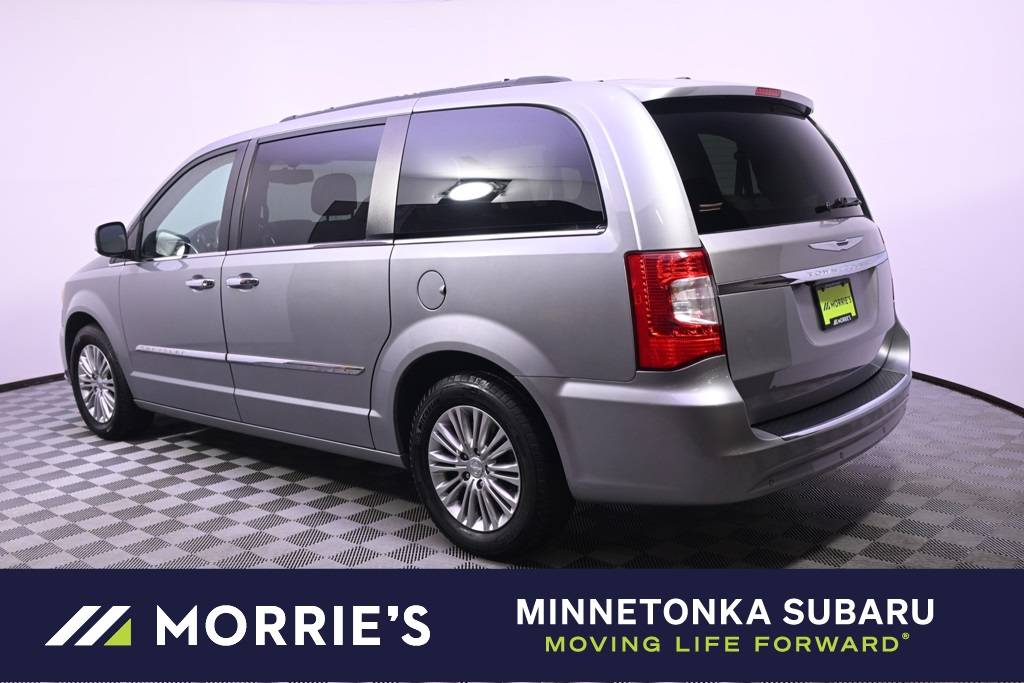 2015 Chrysler Town & Country Touring-L — Minivan — 119,889 mi — Minnetonka, MN