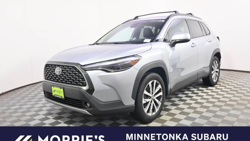 2022 Toyota Corolla Cross XLE — SUV — 40,625 mi — Minnetonka, MN