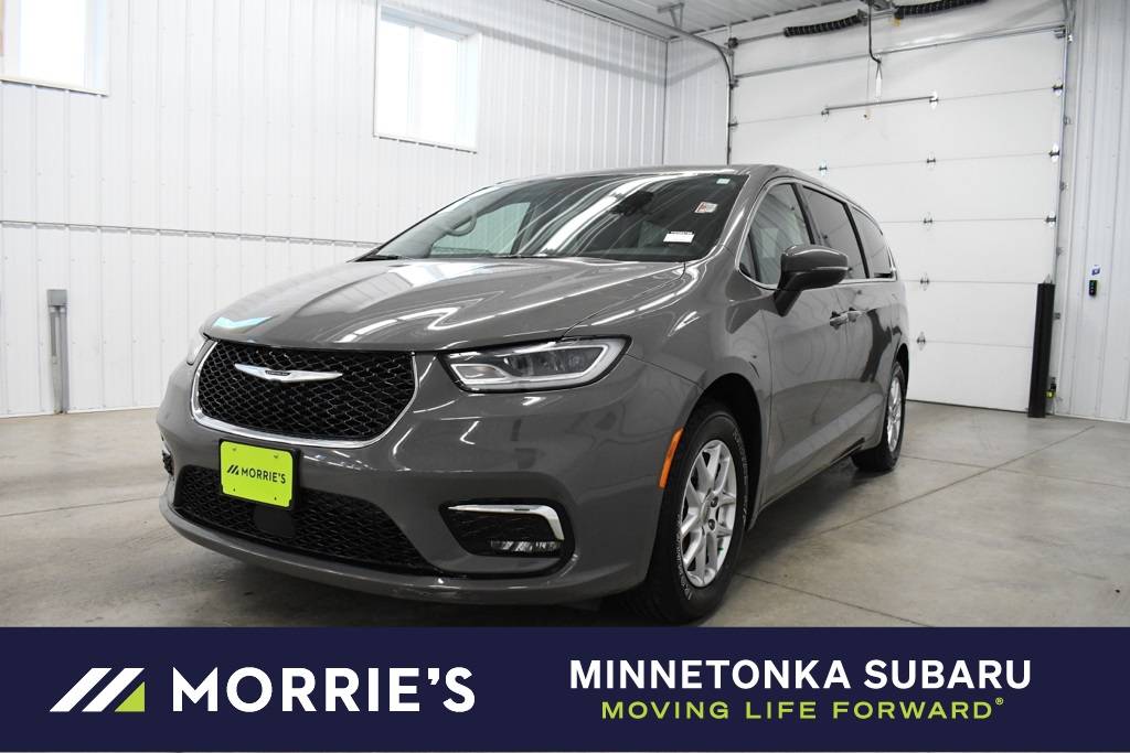 2023 Chrysler Pacifica Touring L — Minivan — 65,985 mi — Minnetonka, MN