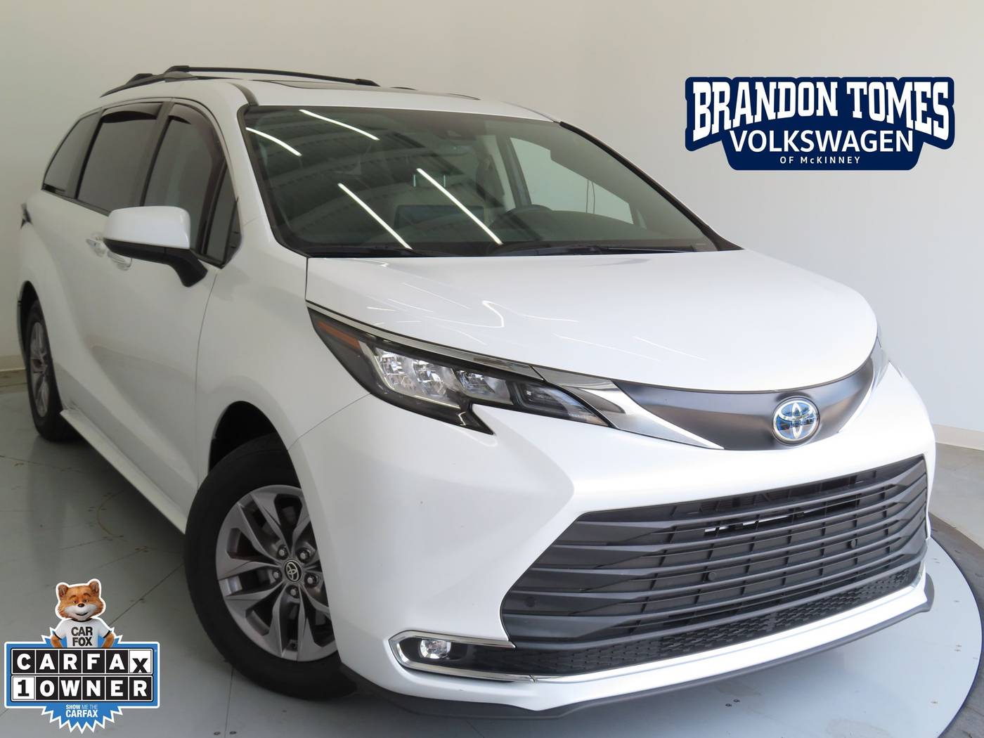 2023 Toyota Sienna XLE — Minivan — 29,257 mi — McKinney, TX