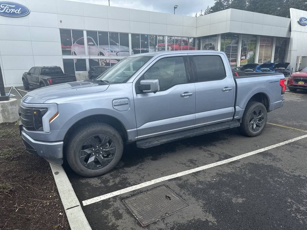 2022 Ford F-150 Lightning LARIAT — Pickup Truck — 11,944 mi — Lynnwood, WA