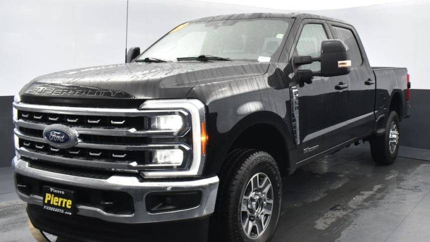 2023 Ford Super Duty F-350 LARIAT — Pickup Truck — 10,773 mi — Lynnwood, WA