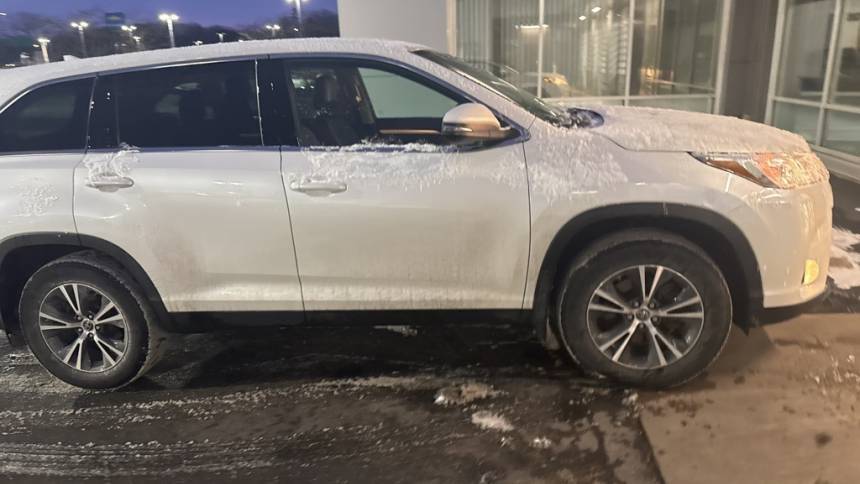 2019 Toyota Highlander LE Plus — SUV — 63,081 mi — Wayzata, MN