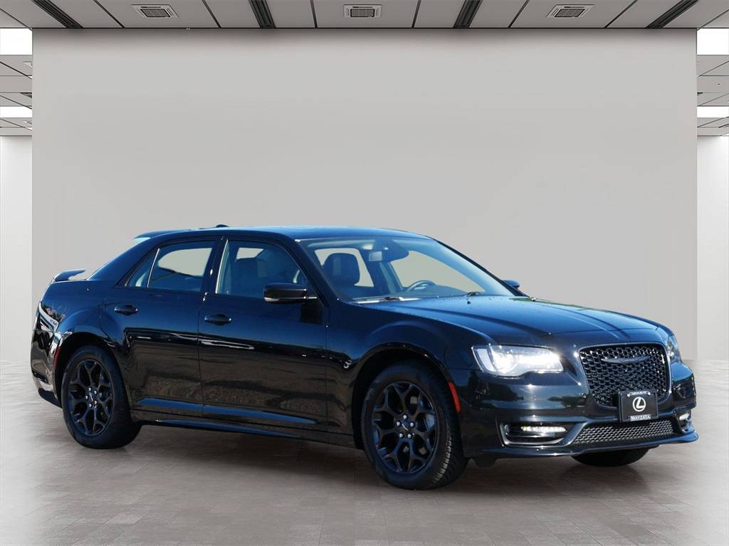 2021 Chrysler 300 Touring L — Sedan — 52,607 mi — Wayzata, MN