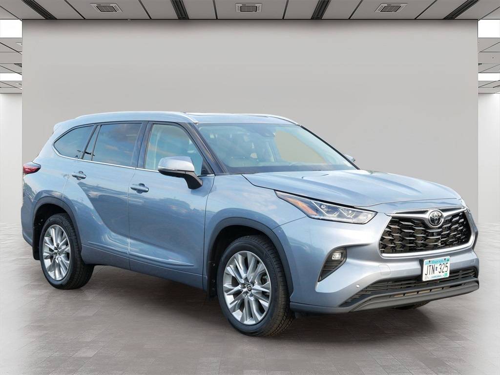 2022 Toyota Highlander Limited — SUV — 41,176 mi — Wayzata, MN
