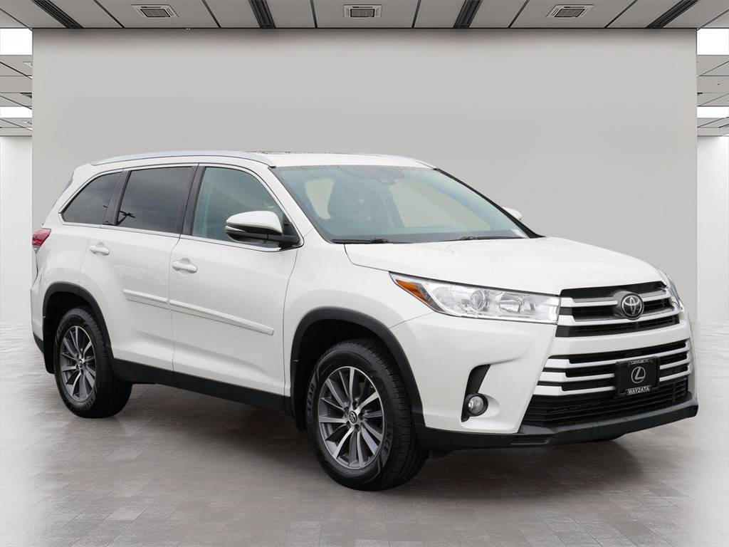 2019 Toyota Highlander XLE — SUV — 93,293 mi — Wayzata, MN