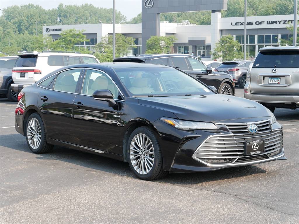2019 Toyota Avalon Hybrid Limited — Sedan — 99,817 mi — Wayzata, MN