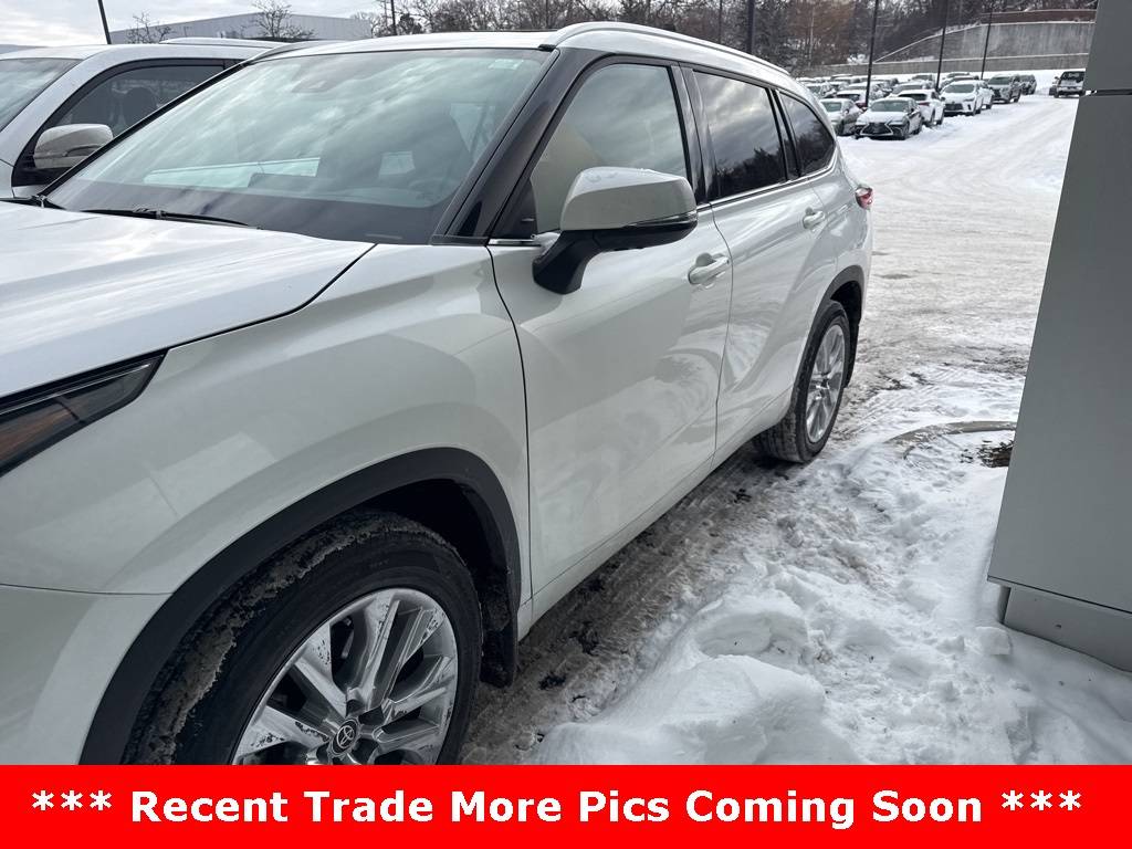 2020 Toyota Highlander Limited — SUV — 57,511 mi — Wayzata, MN
